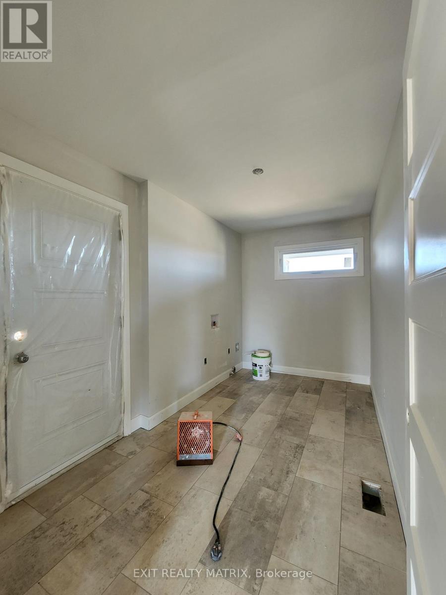 37 Whitetail Avenue, South Stormont, Ontario  K0C 1P0 - Photo 12 - X12414235