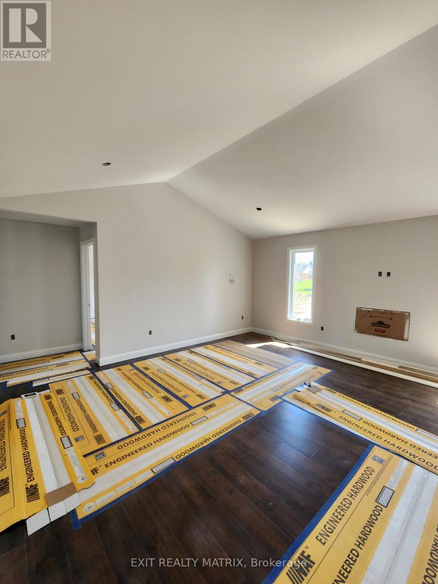 37 Whitetail Avenue, South Stormont, Ontario  K0C 1P0 - Photo 4 - X12414235