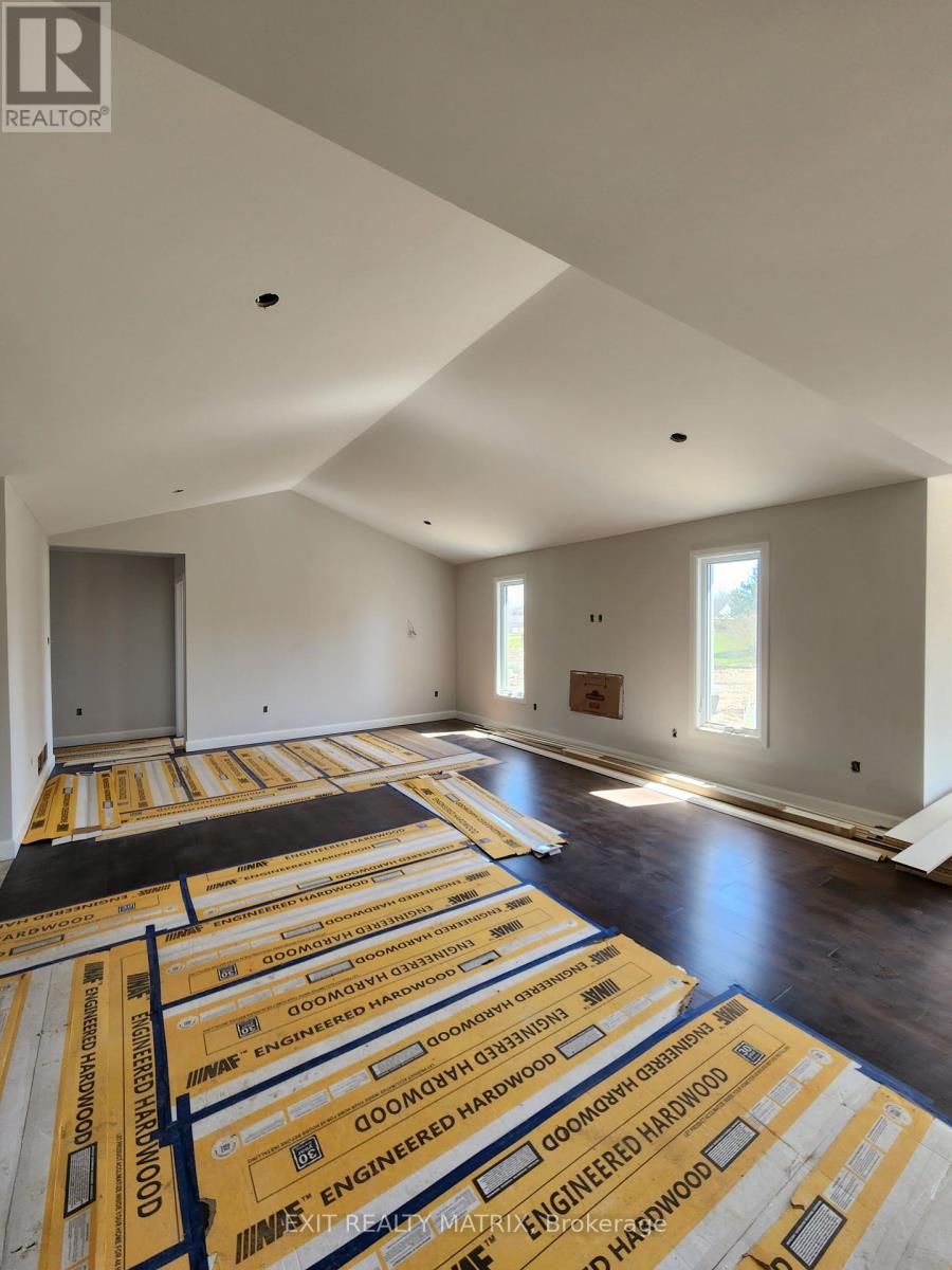 37 Whitetail Avenue, South Stormont, Ontario  K0C 1P0 - Photo 5 - X12414235