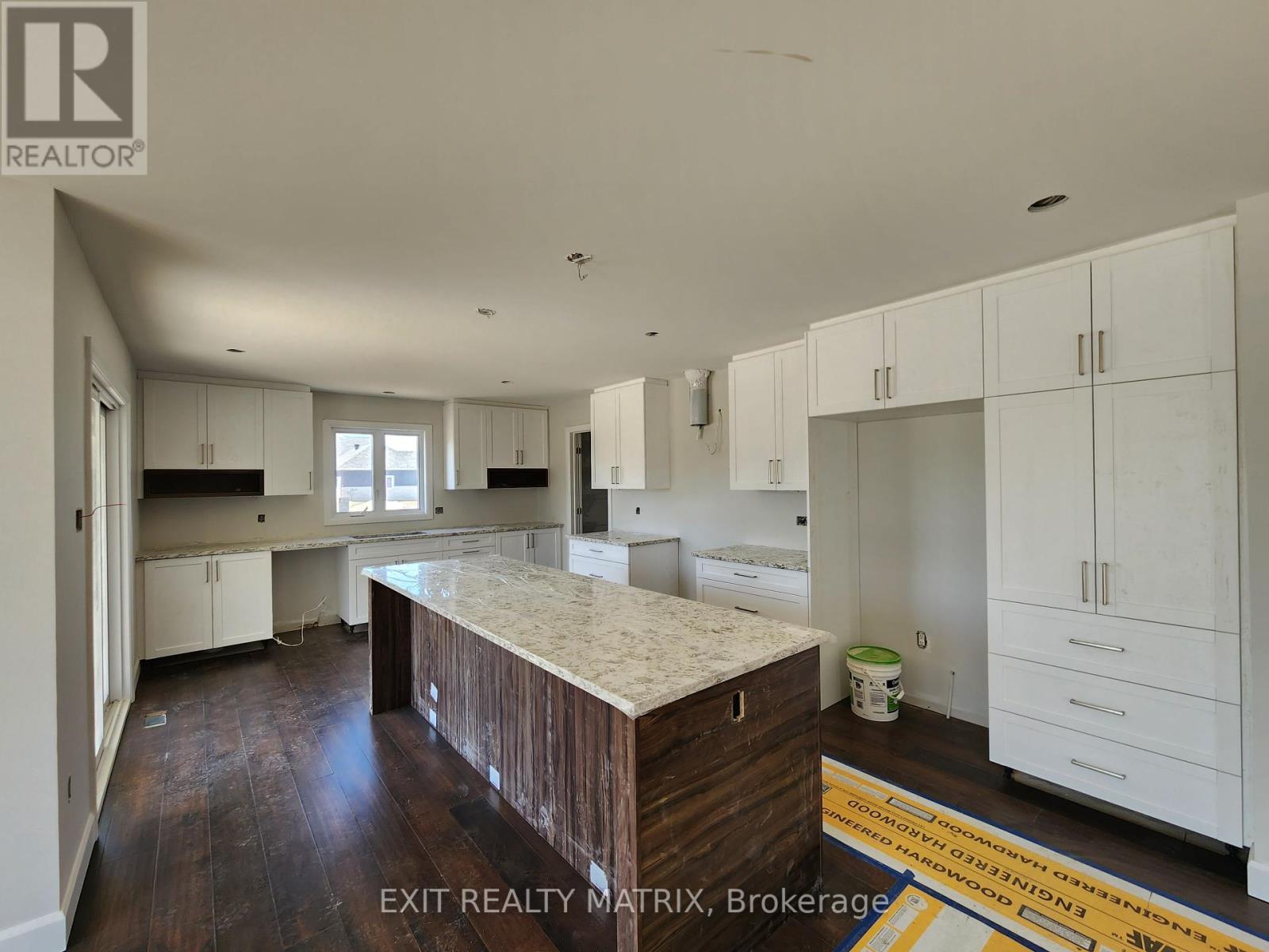 37 Whitetail Avenue, South Stormont, Ontario  K0C 1P0 - Photo 8 - X12414235