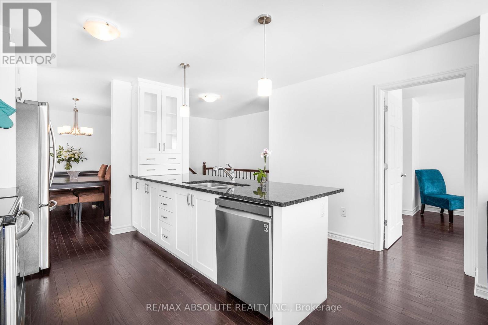 625 Robert Street, Clarence-Rockland, Ontario  K4K 0J8 - Photo 8 - X12414238