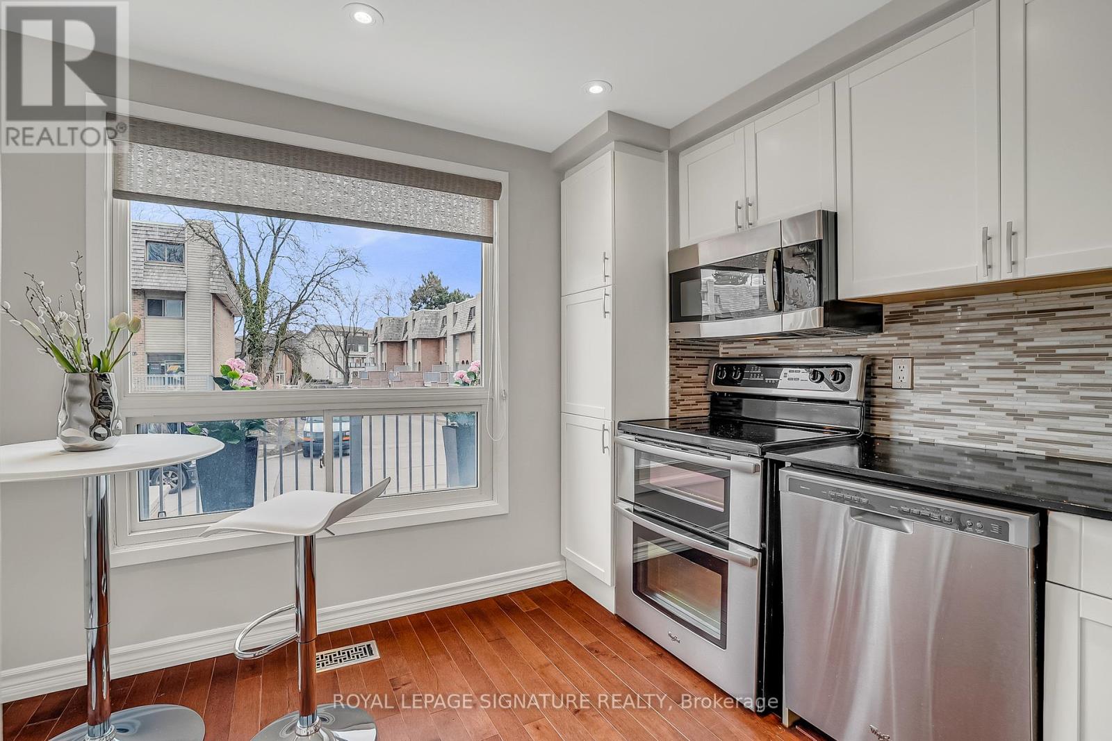 22 DUTCH MYRTLE WAY, Toronto, Ontario