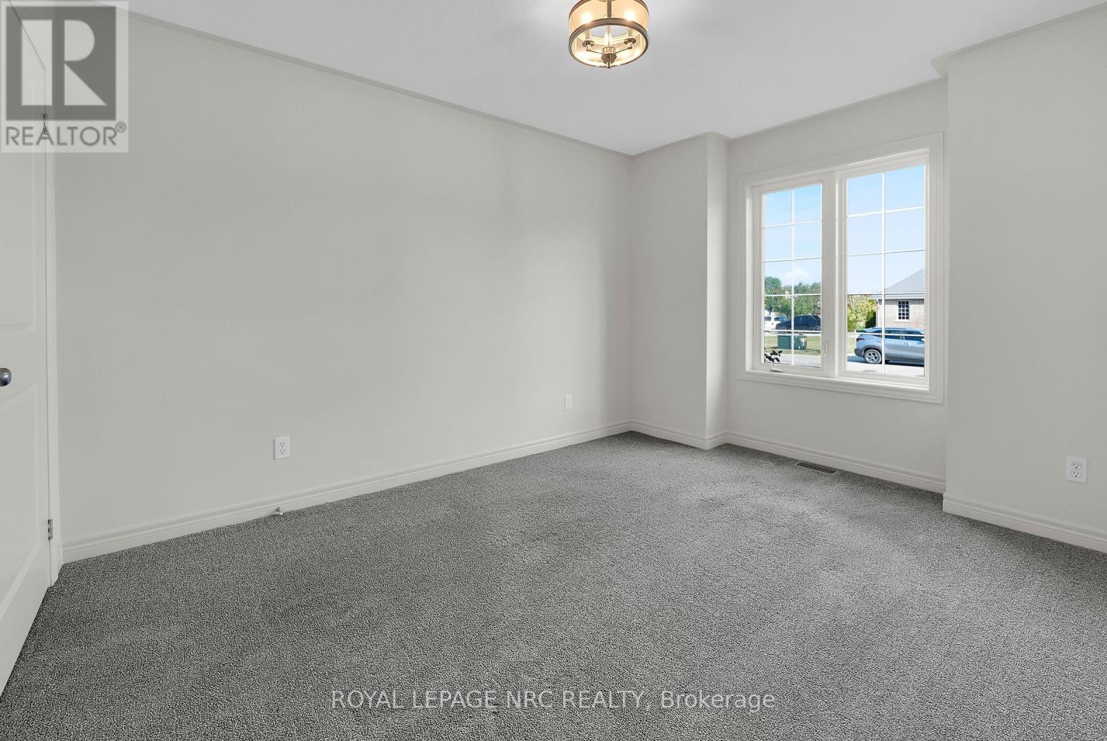 3879 Lower Coach Road, Fort Erie, Ontario  L0S 1S0 - Photo 19 - X12414212