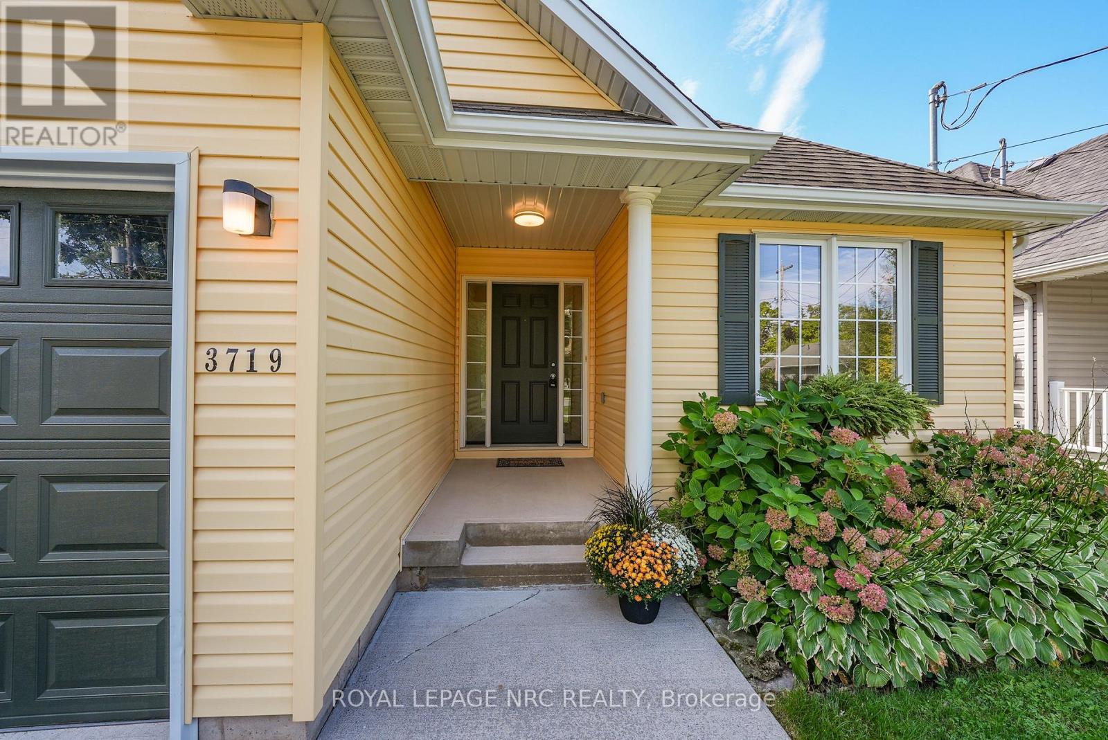 3719 Concord Avenue, Fort Erie, Ontario  L0S 1B0 - Photo 3 - X12414213