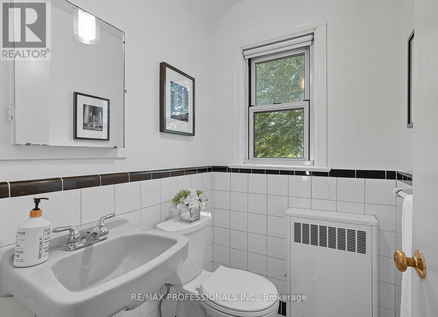 23 Scotswood Road, Toronto, Ontario  M1R 3N3 - Photo 17 - E12414137