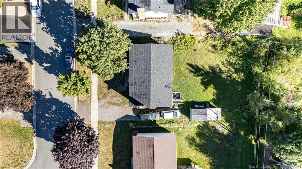 208 Mckeen Street, Fredericton, New Brunswick  E3A 2R1 - Photo 3 - NB126926