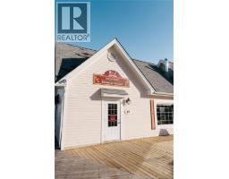 40 Douglas ave, bathurst, New Brunswick