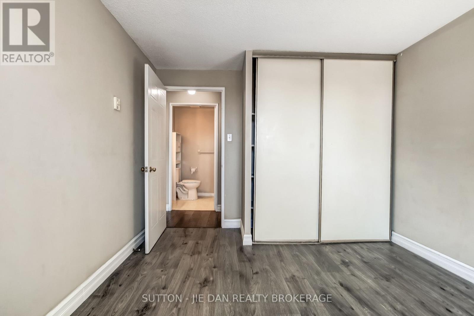 203 - 77 Base Line Road W, London South, Ontario  N6J 1V5 - Photo 12 - X12408508