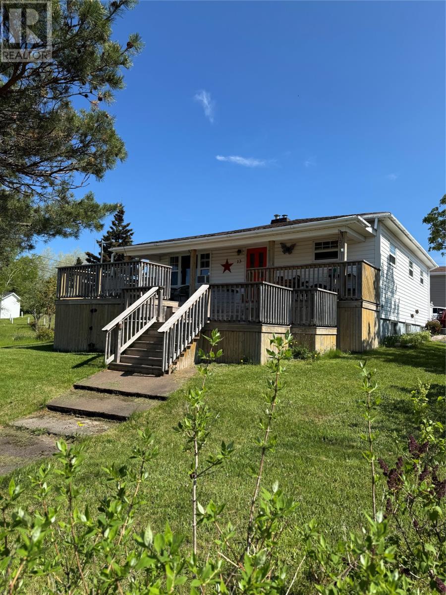 13 Mill Road, Botwood, Newfoundland & Labrador