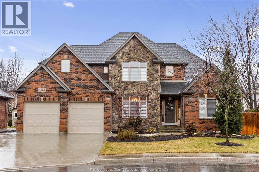 Property at 1665 LANSDOWNE AVENUE image 2