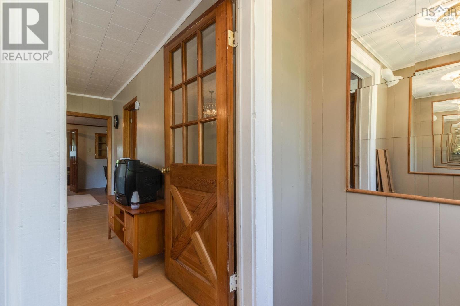 925 1 Highway, Deep Brook, Nova Scotia  B0S 1J0 - Photo 12 - 202520965