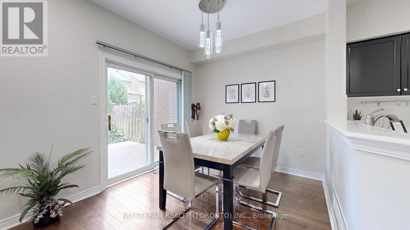 60 Nottingham Drive, Richmond Hill (Westbrook), Ontario  L4S 1Z8 - Photo 9 - N12414226
