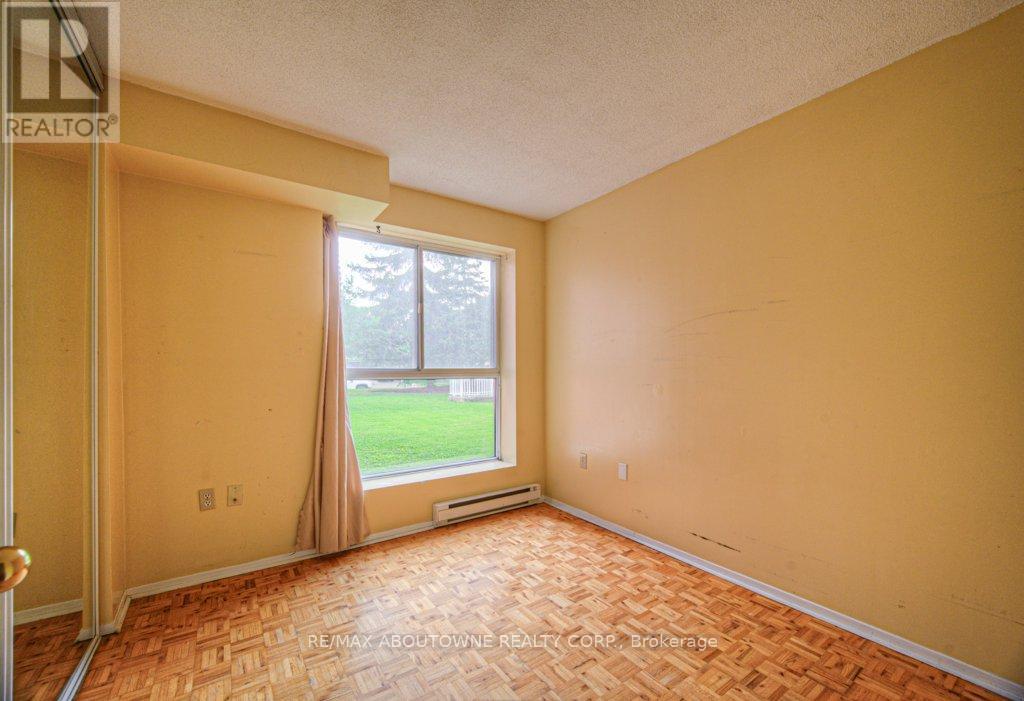 103 - 1071 Queens Avenue, Oakville, Ontario  L6H 2R5 - Photo 10 - W12414242