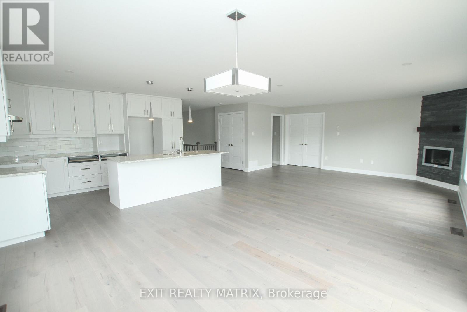 9 Glenco Road, South Stormont, Ontario  K0C 2A0 - Photo 11 - X12414250