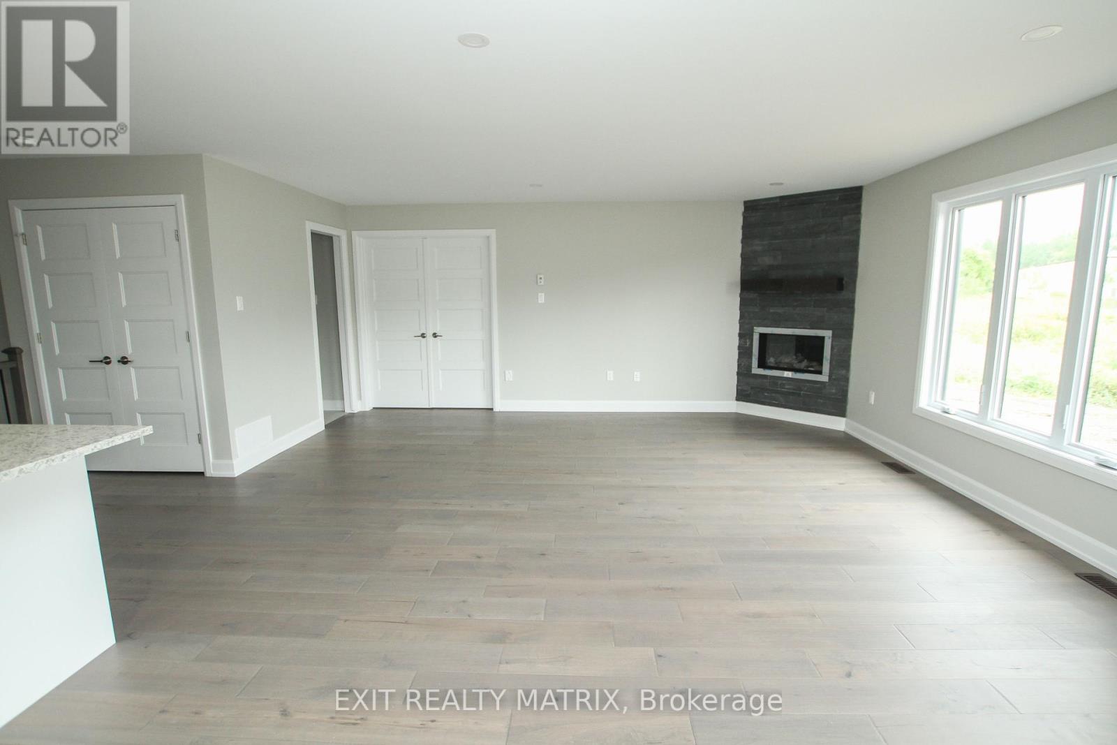 9 Glenco Road, South Stormont, Ontario  K0C 2A0 - Photo 12 - X12414250