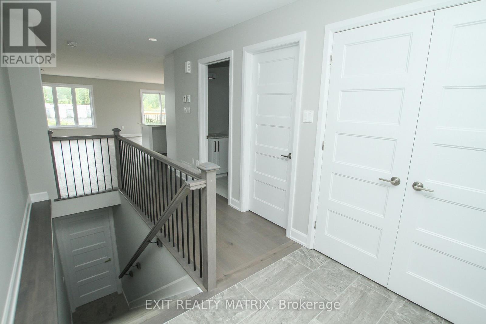 9 Glenco Road, South Stormont, Ontario  K0C 2A0 - Photo 4 - X12414250
