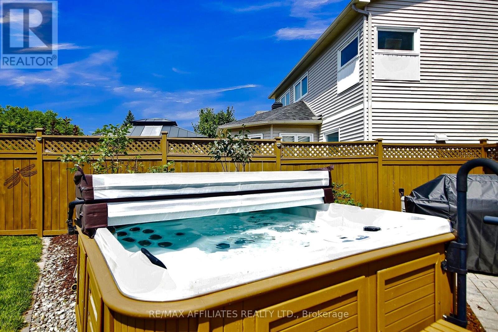 560 Falwyn Crescent, Ottawa, Ontario  K4A 2A4 - Photo 31 - X12414266
