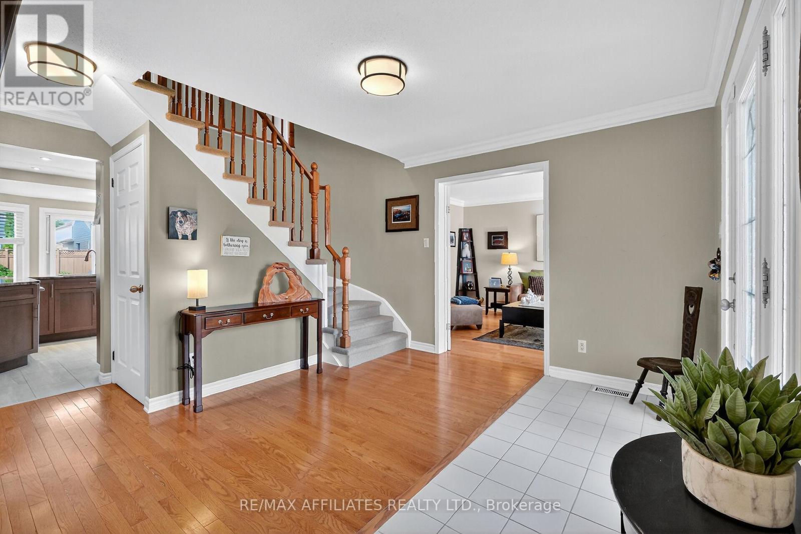 560 Falwyn Crescent, Ottawa, Ontario  K4A 2A4 - Photo 6 - X12414266