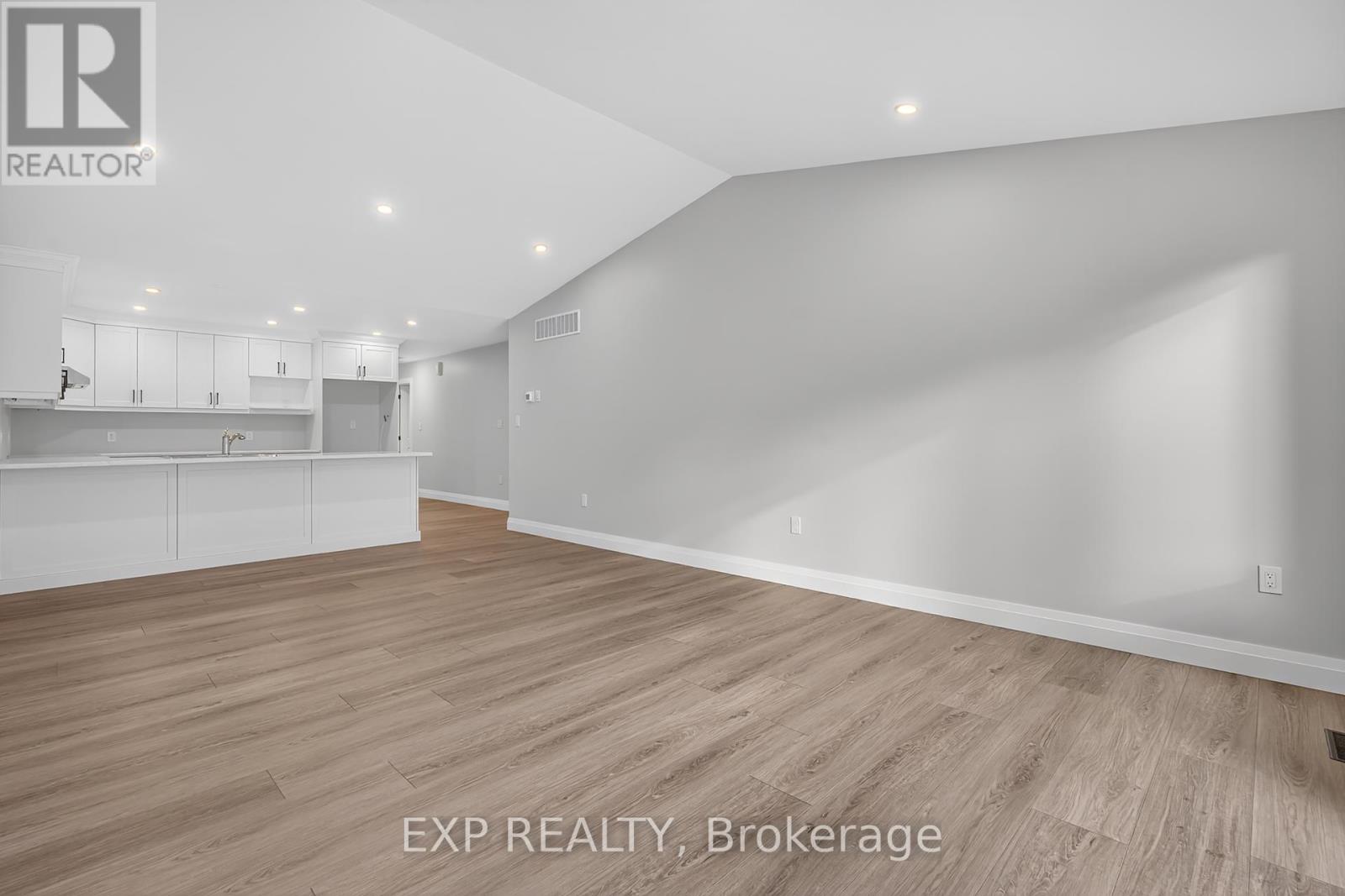 166 Webb Street, Minto, Ontario  N0G 1Z0 - Photo 14 - X12414214