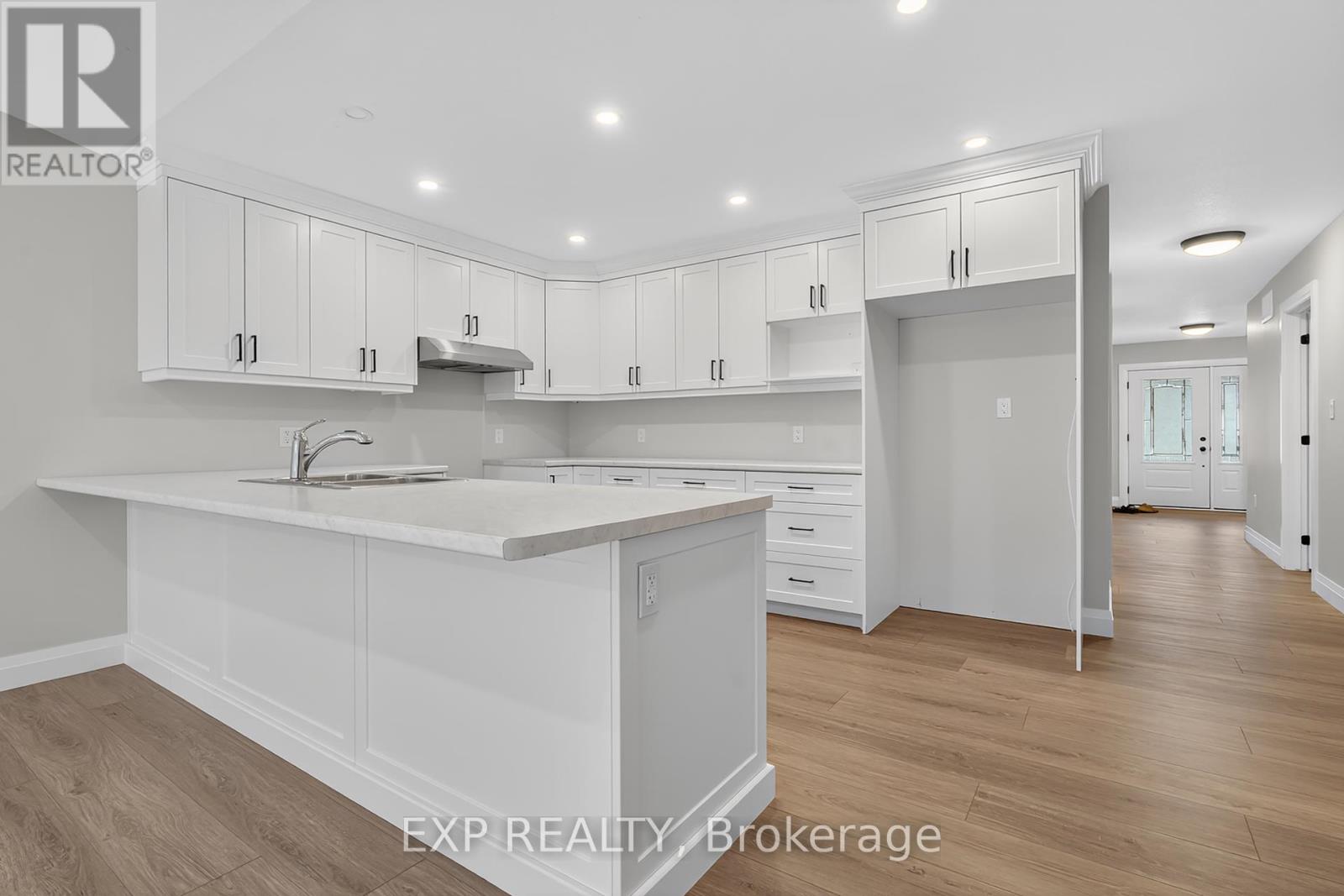 166 Webb Street, Minto, Ontario  N0G 1Z0 - Photo 16 - X12414214