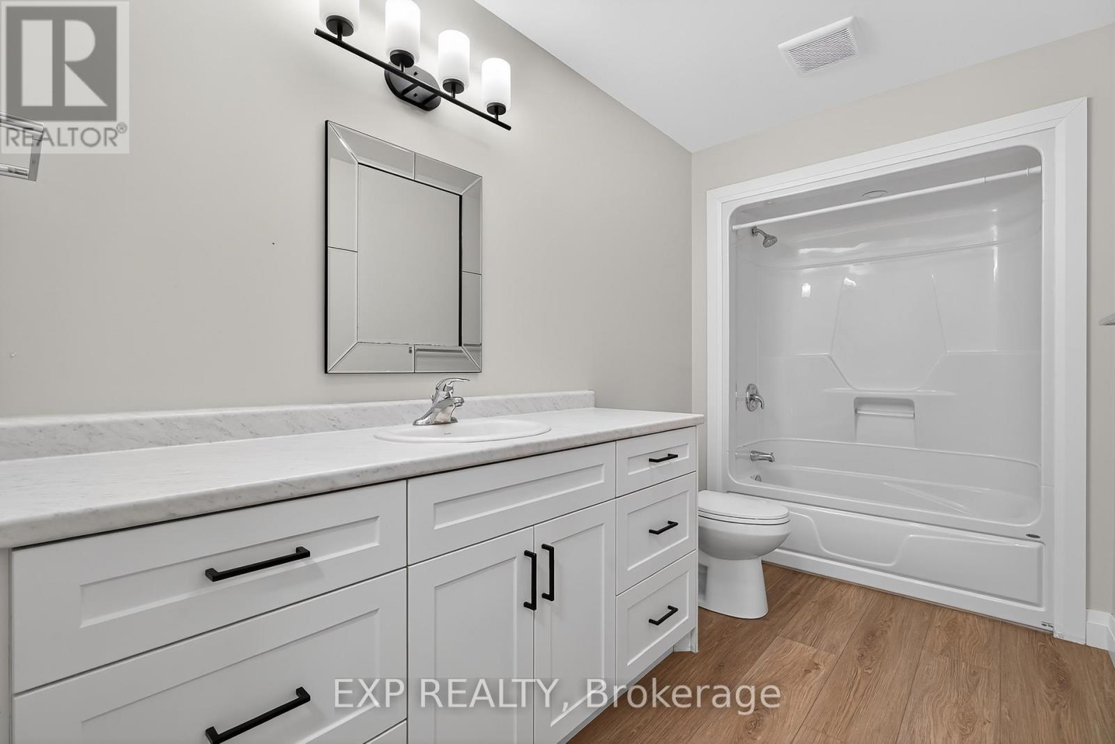 166 Webb Street, Minto, Ontario  N0G 1Z0 - Photo 7 - X12414214