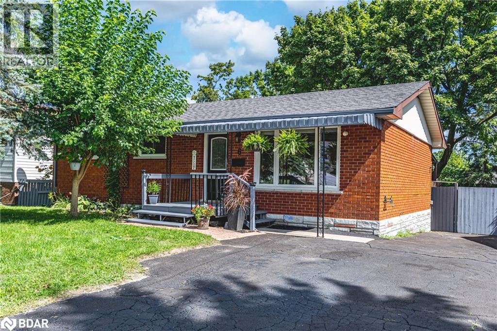 6 Walker Avenue, Orillia, Ontario  L3V 6G7 - Photo 1 - 40771579