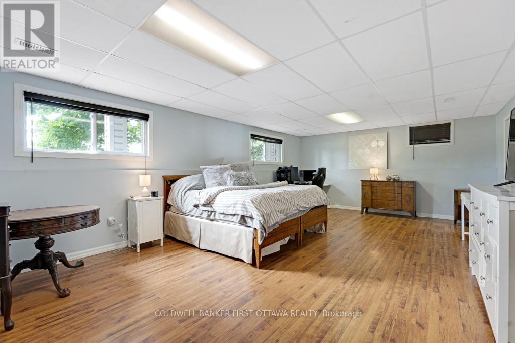 376 Napoleon Street, Carleton Place, Ontario  K7C 4V5 - Photo 26 - X12383047