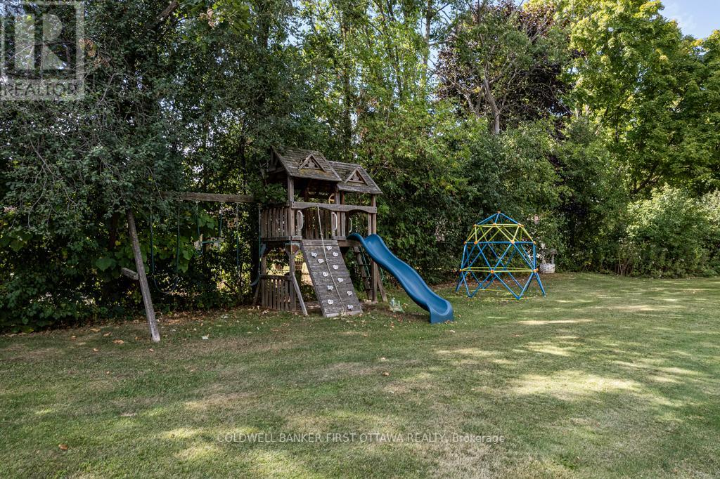 376 Napoleon Street, Carleton Place, Ontario  K7C 4V5 - Photo 37 - X12383047