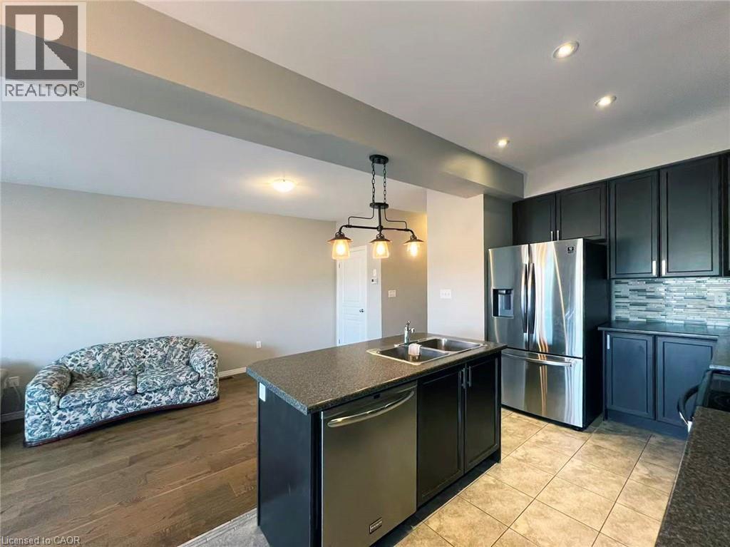 370 Stonehenge Drive Unit# 12, Ancaster, Ontario  L9K 0H9 - Photo 12 - 40770649