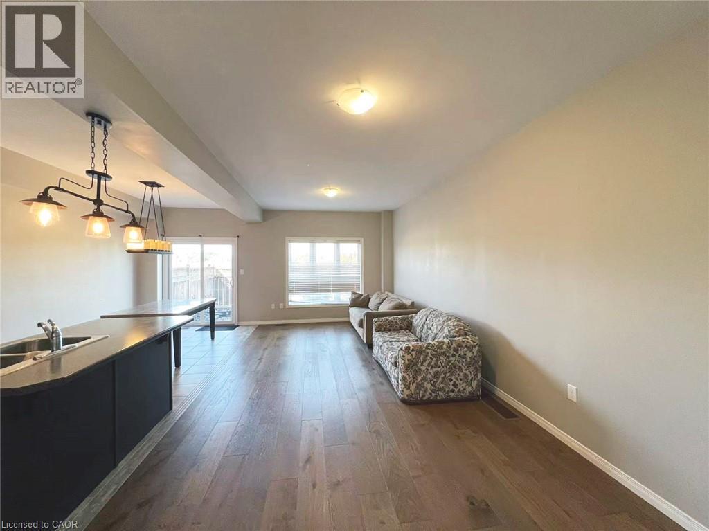370 Stonehenge Drive Unit# 12, Ancaster, Ontario  L9K 0H9 - Photo 8 - 40770649