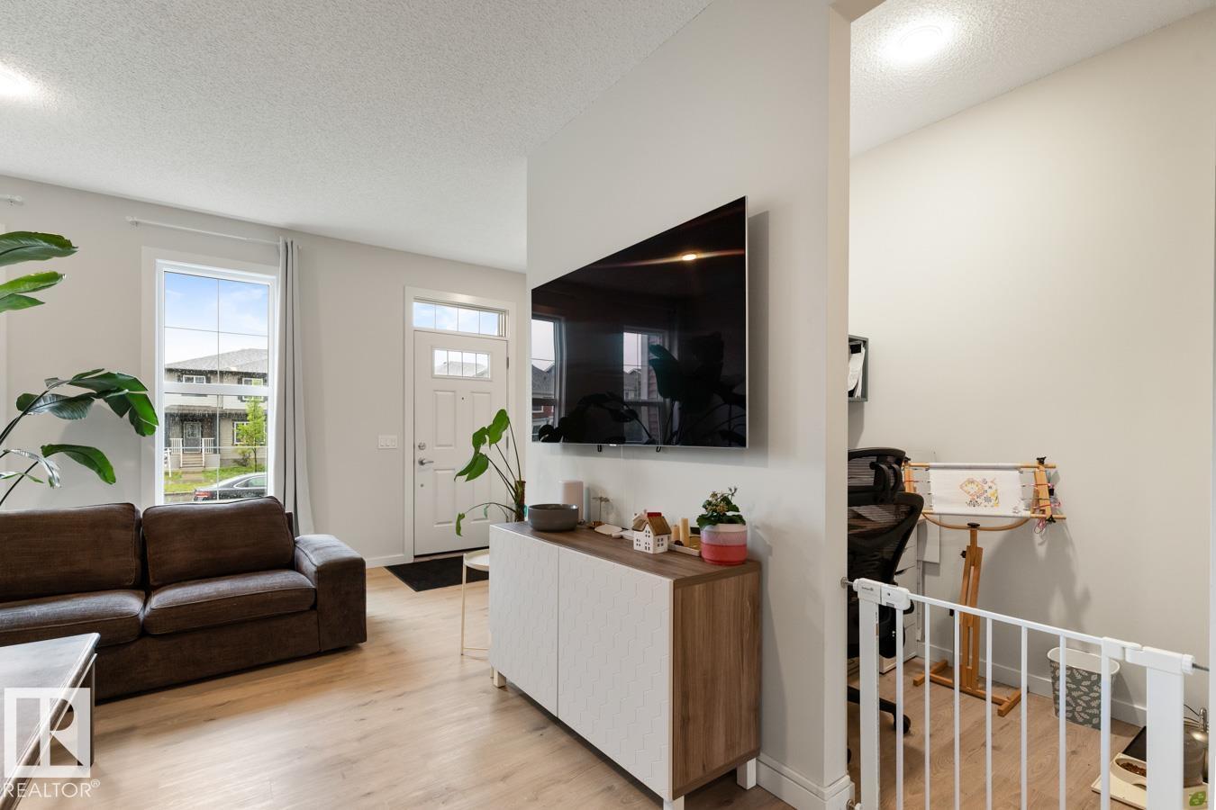 2147 Maple Rd Nw, Edmonton, Alberta  T6T 2L6 - Photo 6 - E4458495