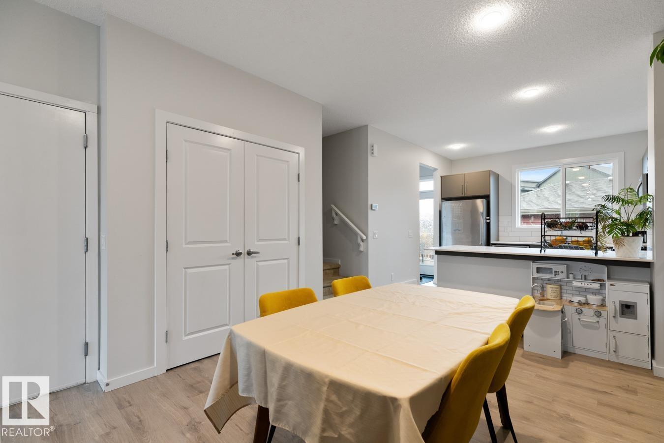 2147 Maple Rd Nw, Edmonton, Alberta  T6T 2L6 - Photo 8 - E4458495