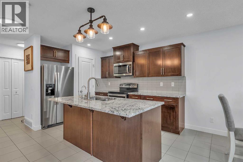 15 Kincora Crescent Nw, Calgary, Alberta  T3R 0N5 - Photo 4 - A2256973