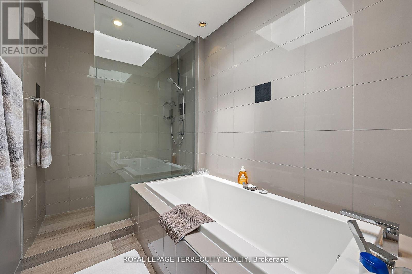 317 Keewatin Avenue, Toronto, Ontario  M4P 2A4 - Photo 31 - C12410724