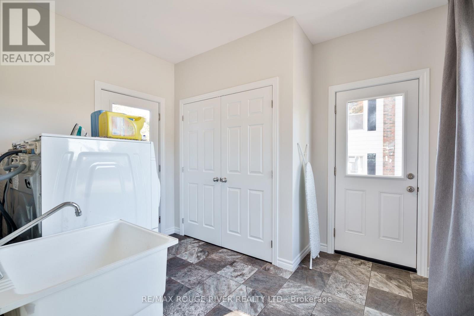 100 Queen Street, Kawartha Lakes, Ontario  K0M 1N0 - Photo 20 - X12331014
