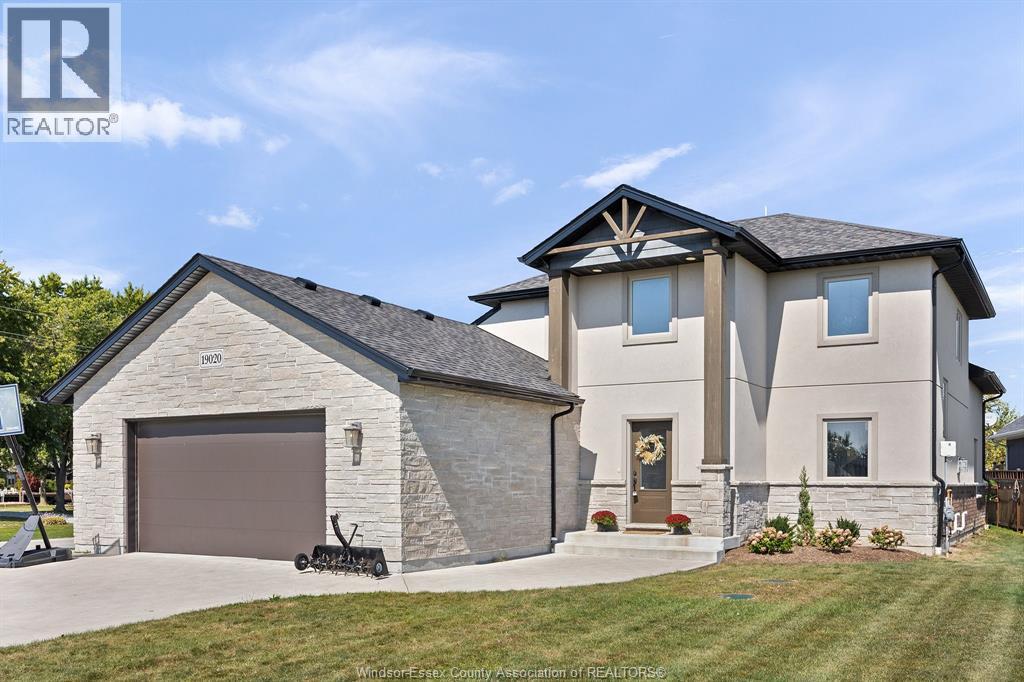 MLS# 25023870: 19020 HAVEN AVENUE, Lakeshore, Canada