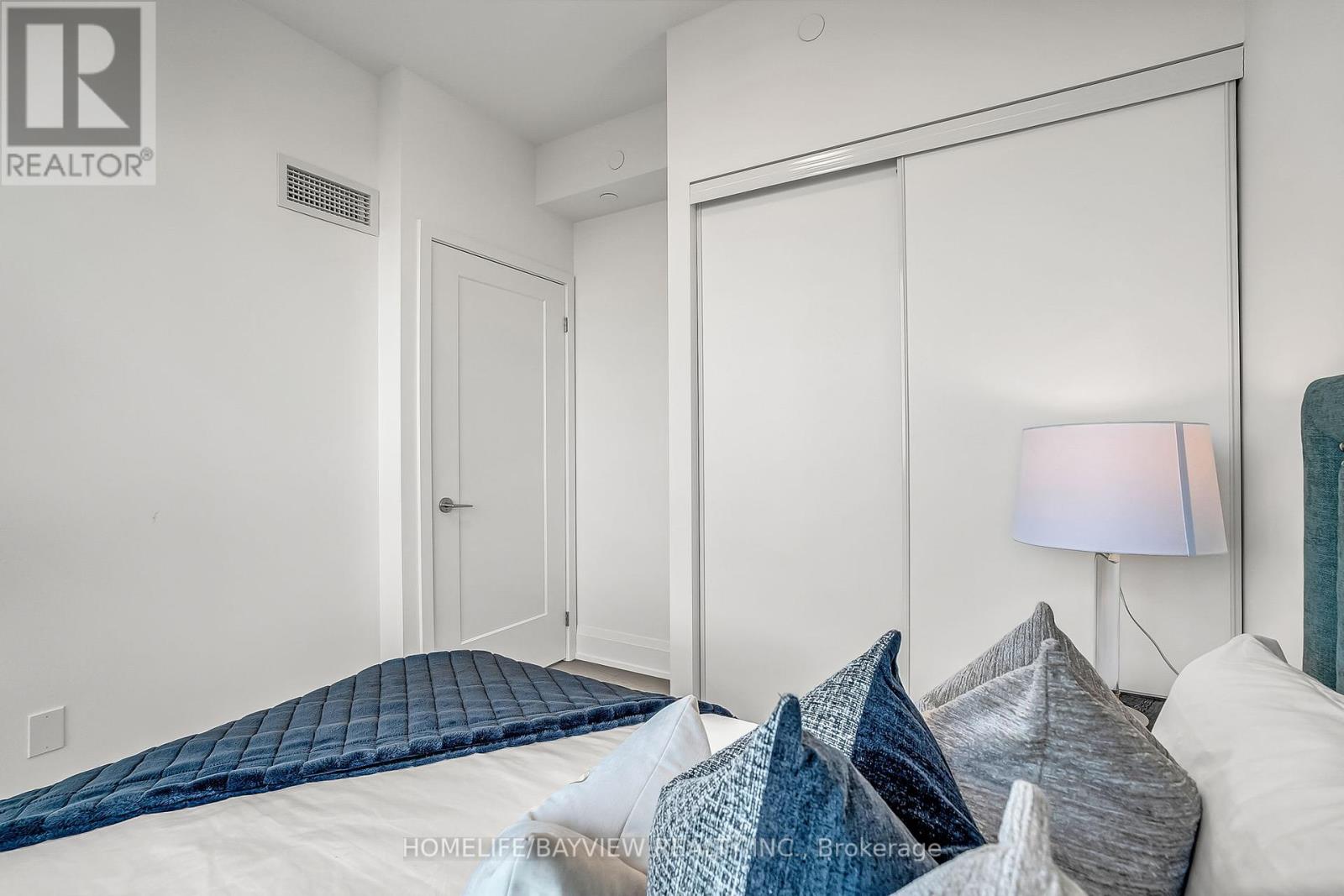 2807 - 89 Church Street, Toronto, Ontario  M5C 0B7 - Photo 35 - C12414246