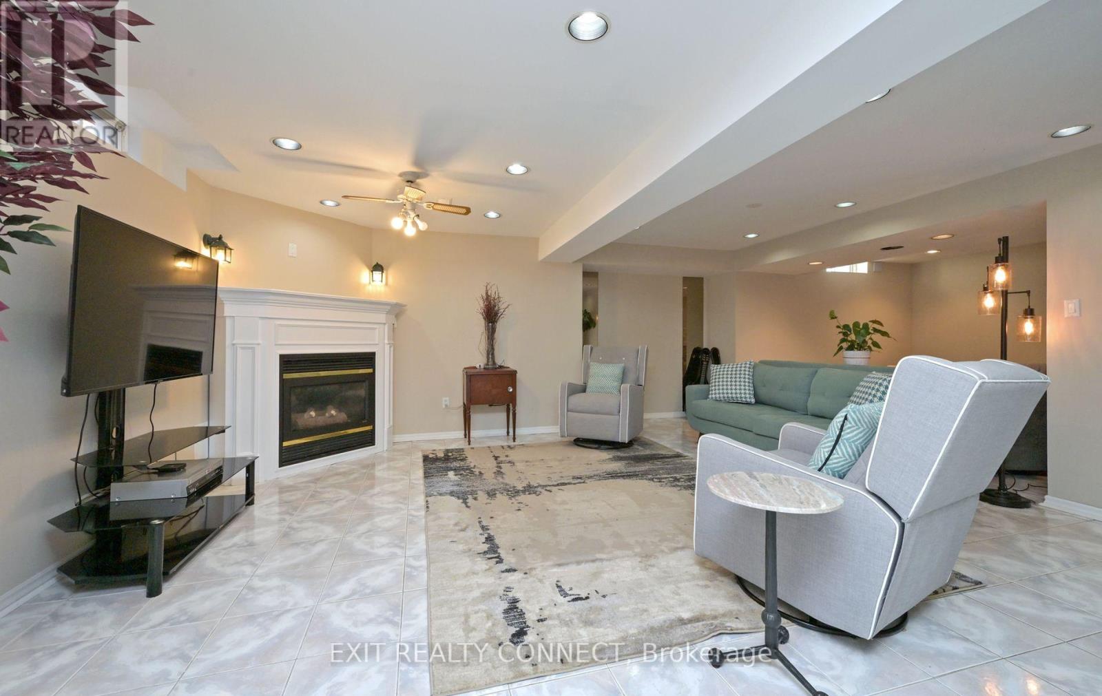 8912 Martin Grove Road, Vaughan, Ontario  L4H 1C3 - Photo 37 - N12413700