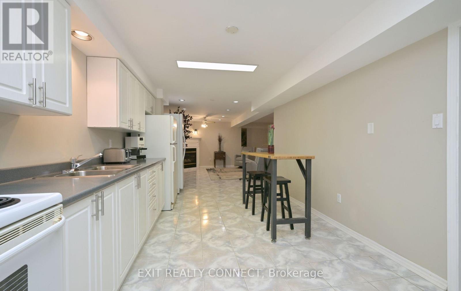 8912 Martin Grove Road, Vaughan, Ontario  L4H 1C3 - Photo 35 - N12413700