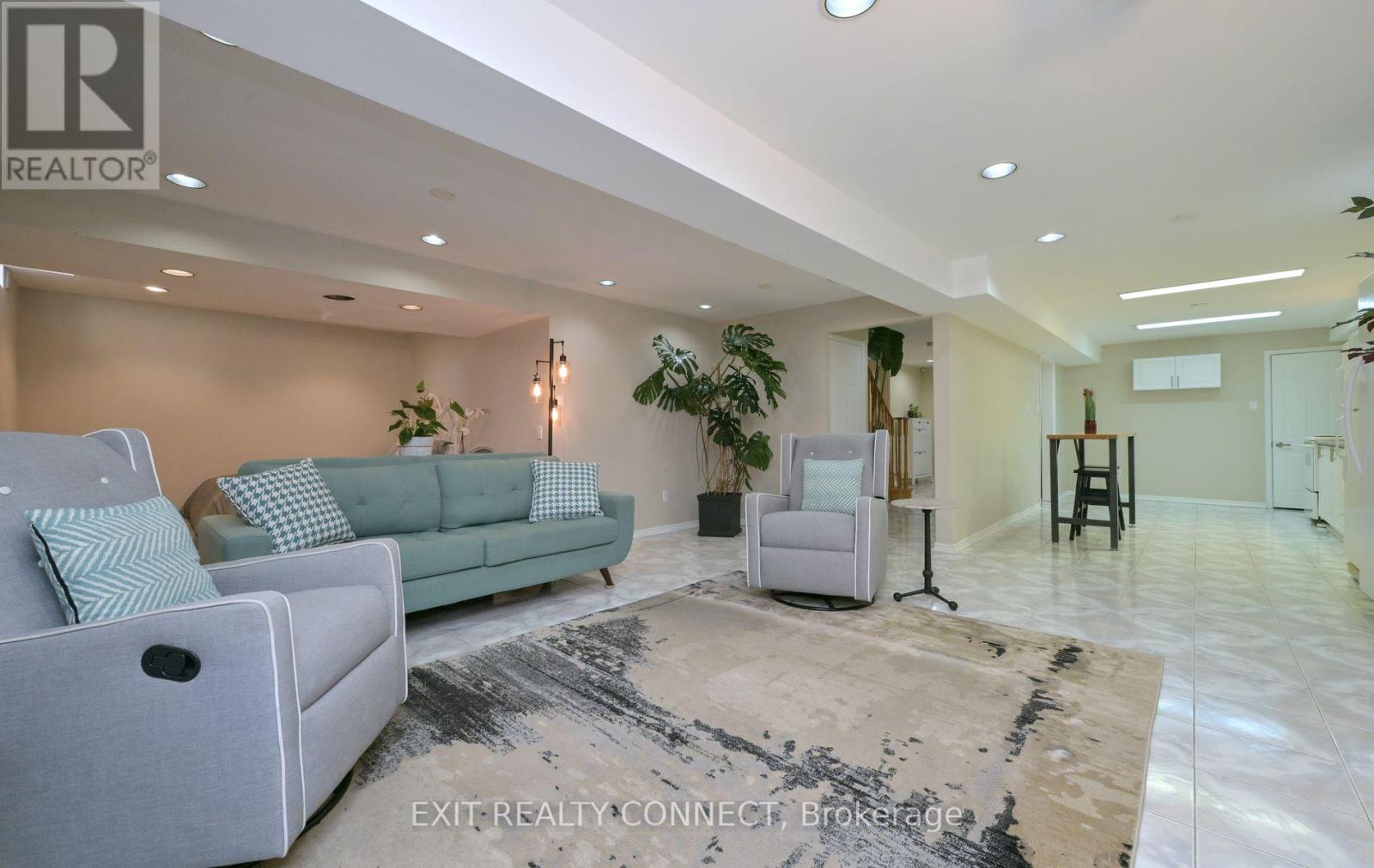 8912 Martin Grove Road, Vaughan, Ontario  L4H 1C3 - Photo 40 - N12413700