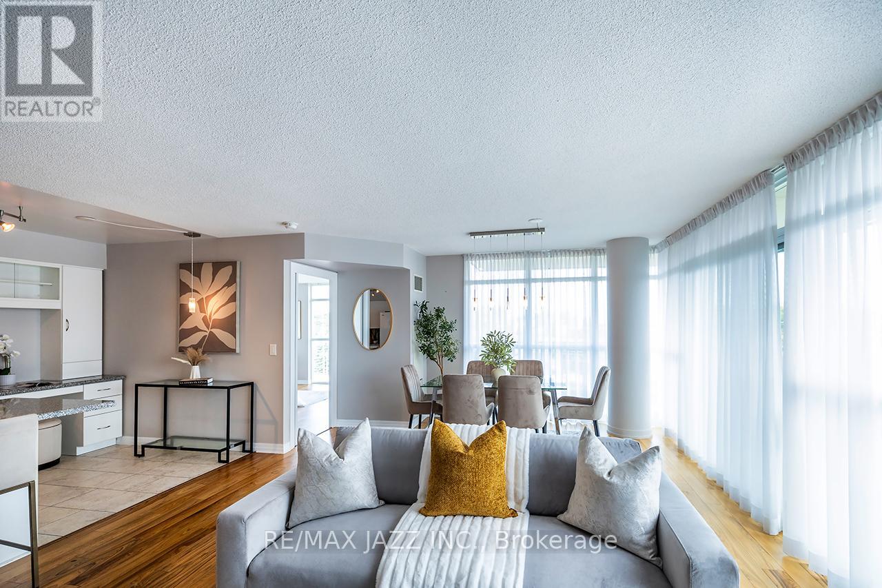 612 - 1600 Charles Street, Whitby, Ontario  L1N 1B9 - Photo 4 - E12414315