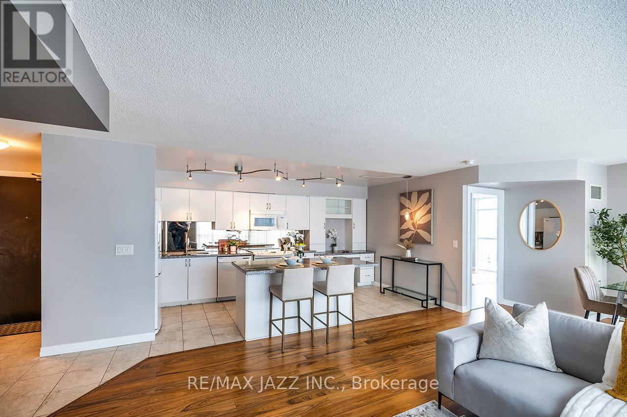 612 - 1600 Charles Street, Whitby, Ontario  L1N 1B9 - Photo 5 - E12414315