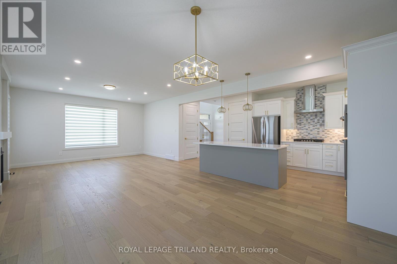 3741 Somerston Crescent, London South, Ontario  N6L 1K3 - Photo 11 - X12414289