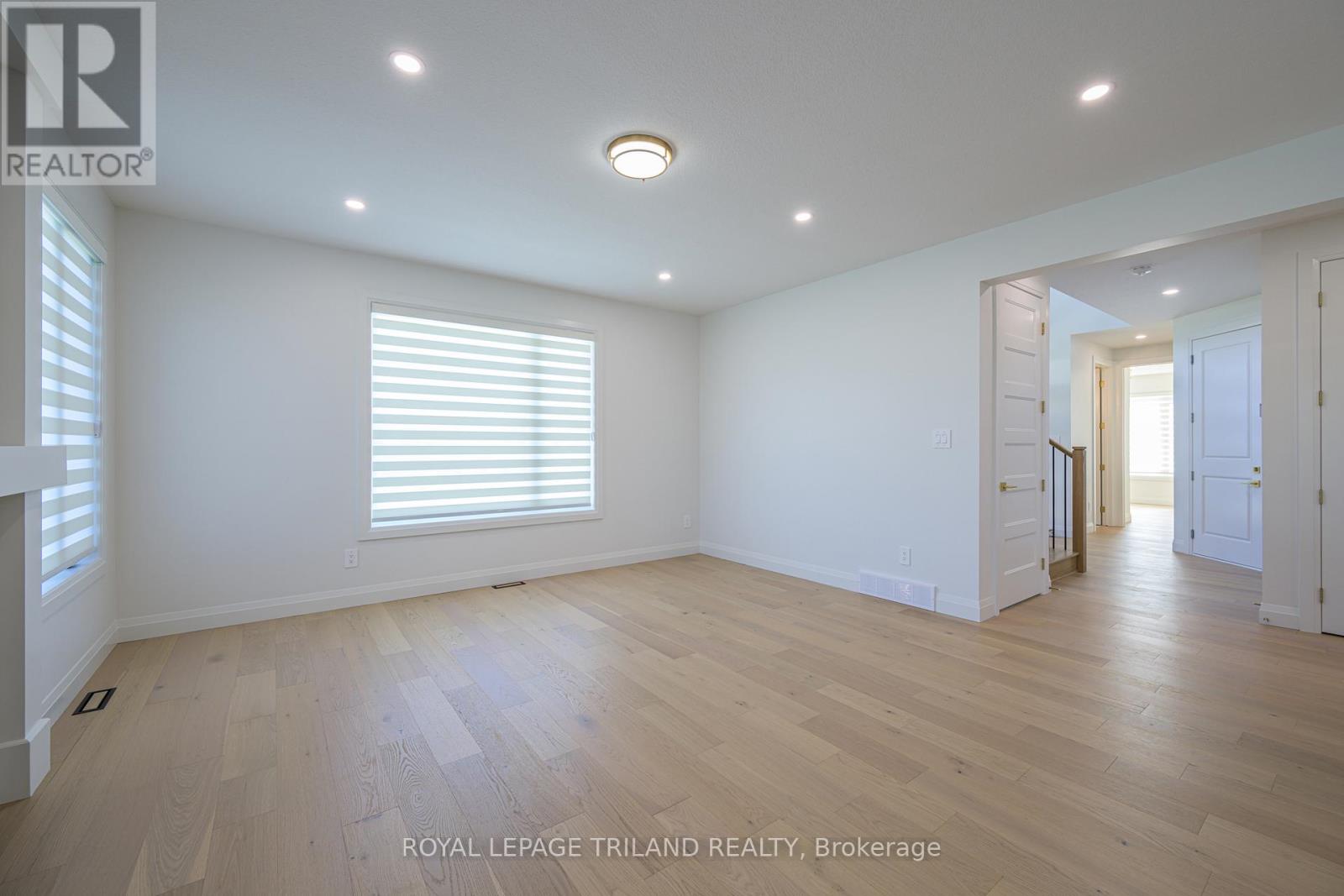 3741 Somerston Crescent, London South, Ontario  N6L 1K3 - Photo 12 - X12414289