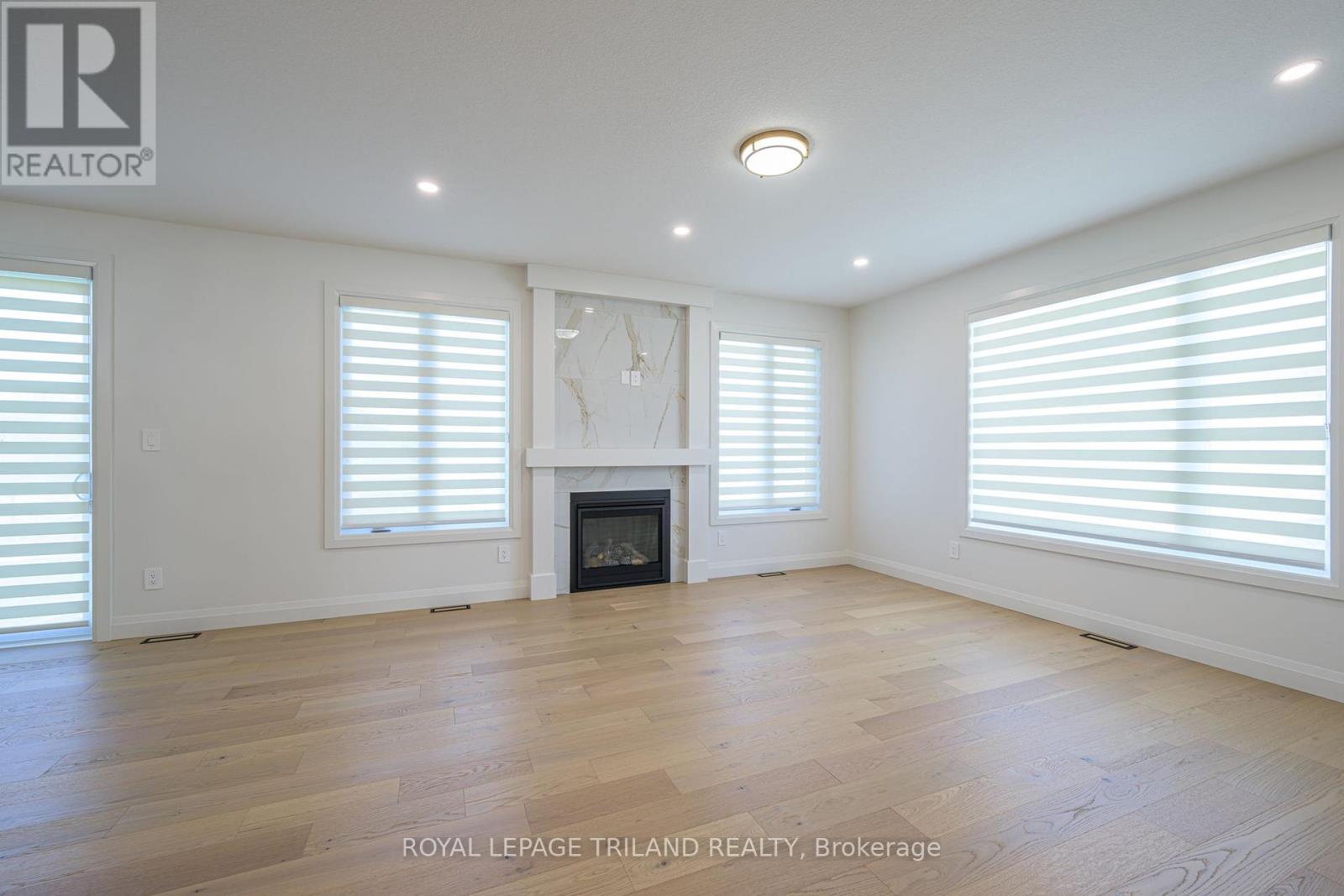3741 Somerston Crescent, London South, Ontario  N6L 1K3 - Photo 13 - X12414289