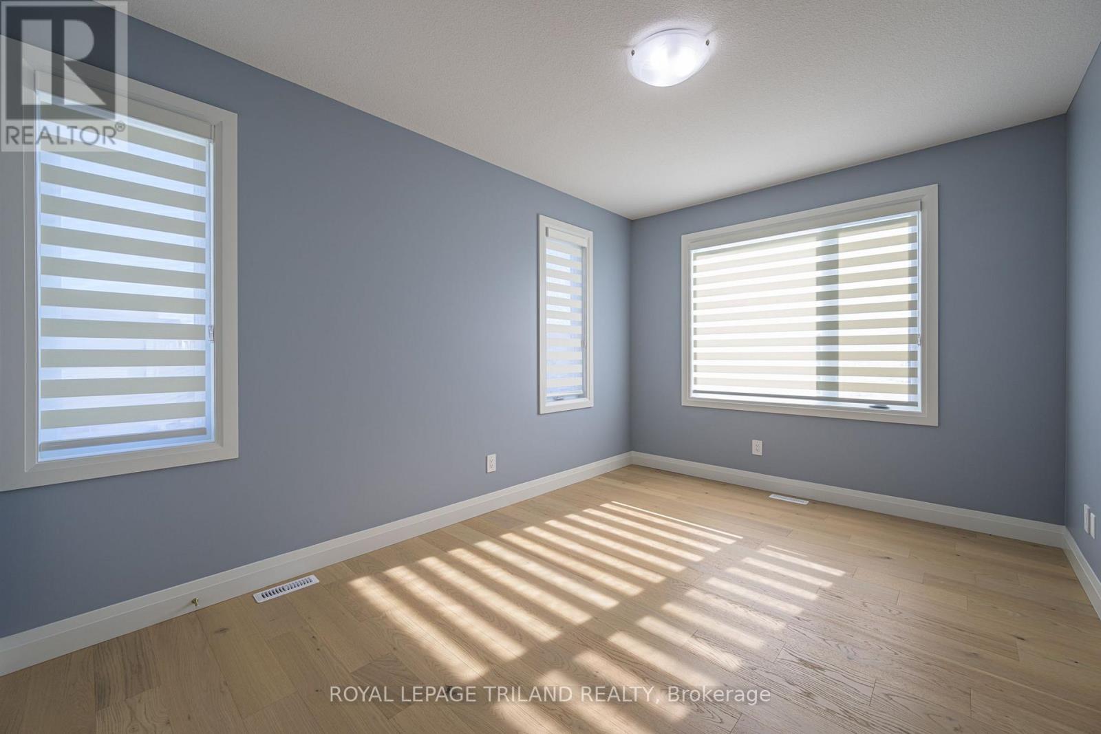 3741 Somerston Crescent, London South, Ontario  N6L 1K3 - Photo 27 - X12414289