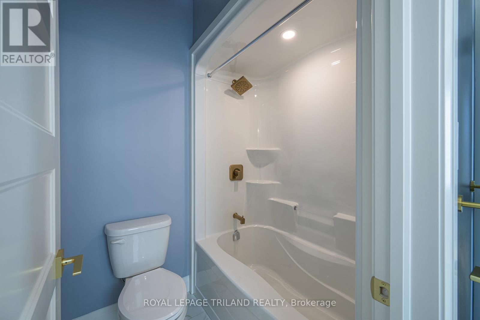 3741 Somerston Crescent, London South, Ontario  N6L 1K3 - Photo 30 - X12414289