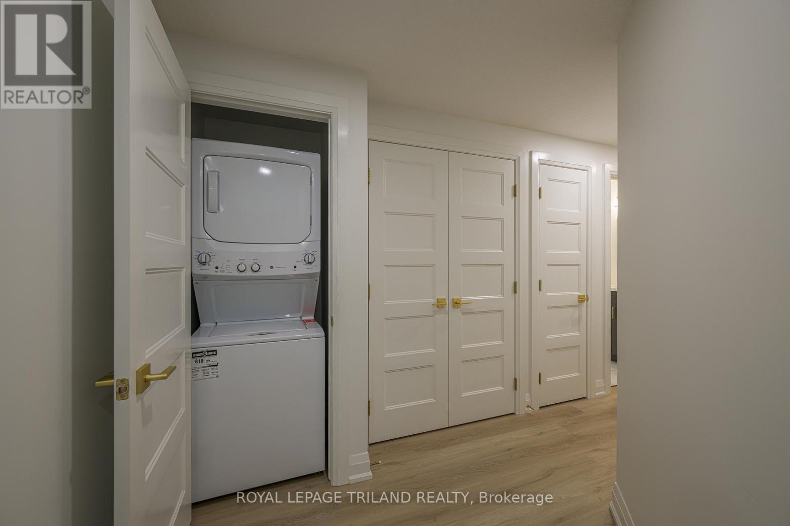 3741 Somerston Crescent, London South, Ontario  N6L 1K3 - Photo 38 - X12414289