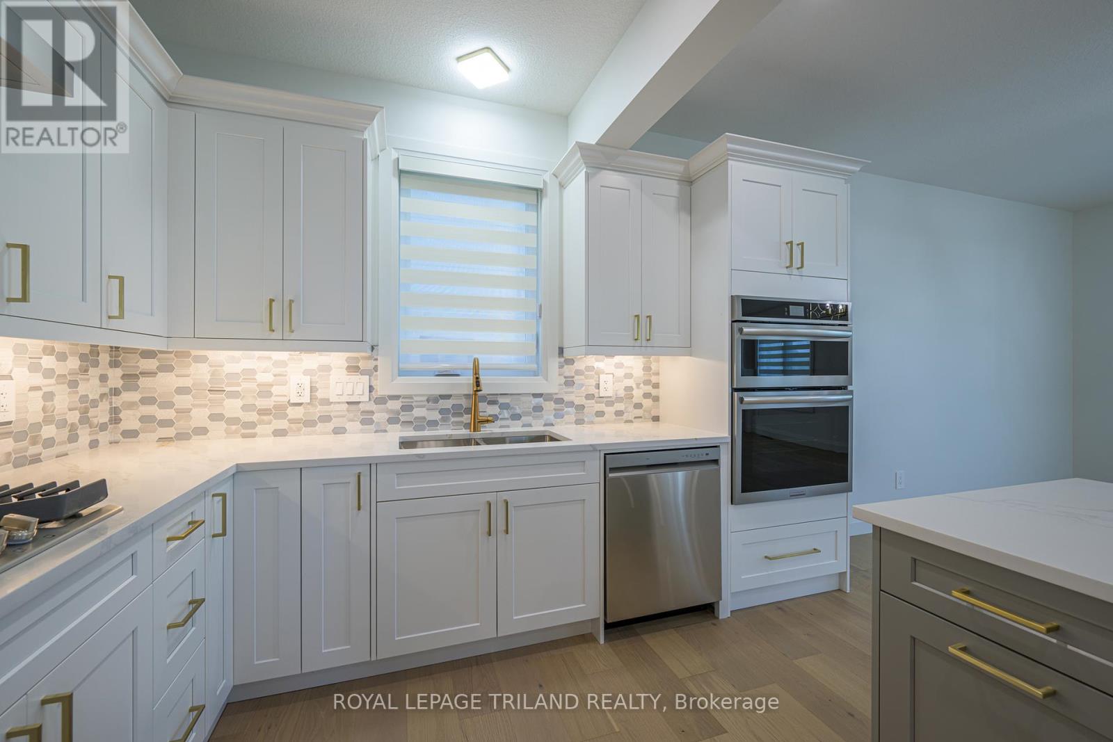 3741 Somerston Crescent, London South, Ontario  N6L 1K3 - Photo 8 - X12414289