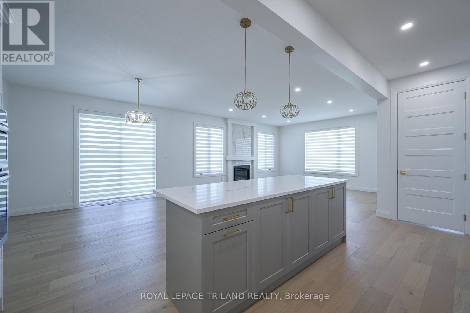 3741 Somerston Crescent, London South, Ontario  N6L 1K3 - Photo 9 - X12414289